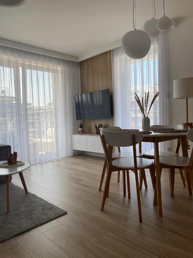 Apartament NADMORSKI z Basenem Klifowa Rewal Zewnętrze zdjęcie